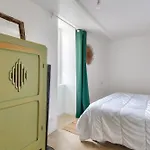 Dom wakacyjny Charmante Maison Avec Jardin A 100 M De La