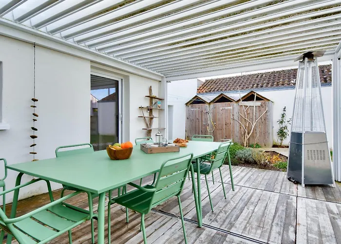 Charmante Maison Avec Jardin à 100 M De La *