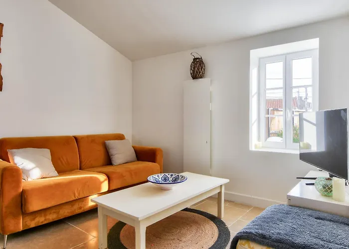 Hébergement de vacances Charmante Maison Avec Jardin à 100 M De La La Guérinière