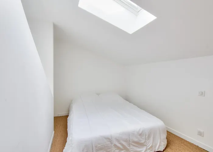 Charmante Maison Avec Jardin à 100 M De La Hébergement de vacances *