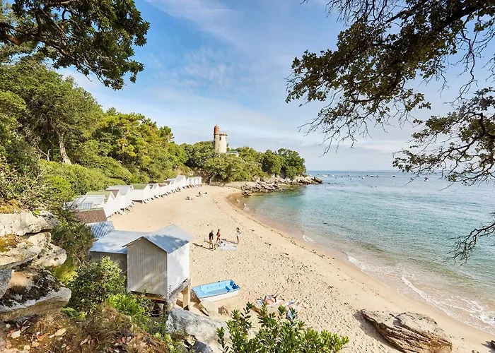 Hébergement de vacances Charmante Maison Avec Jardin à 100 M De La La Guérinière